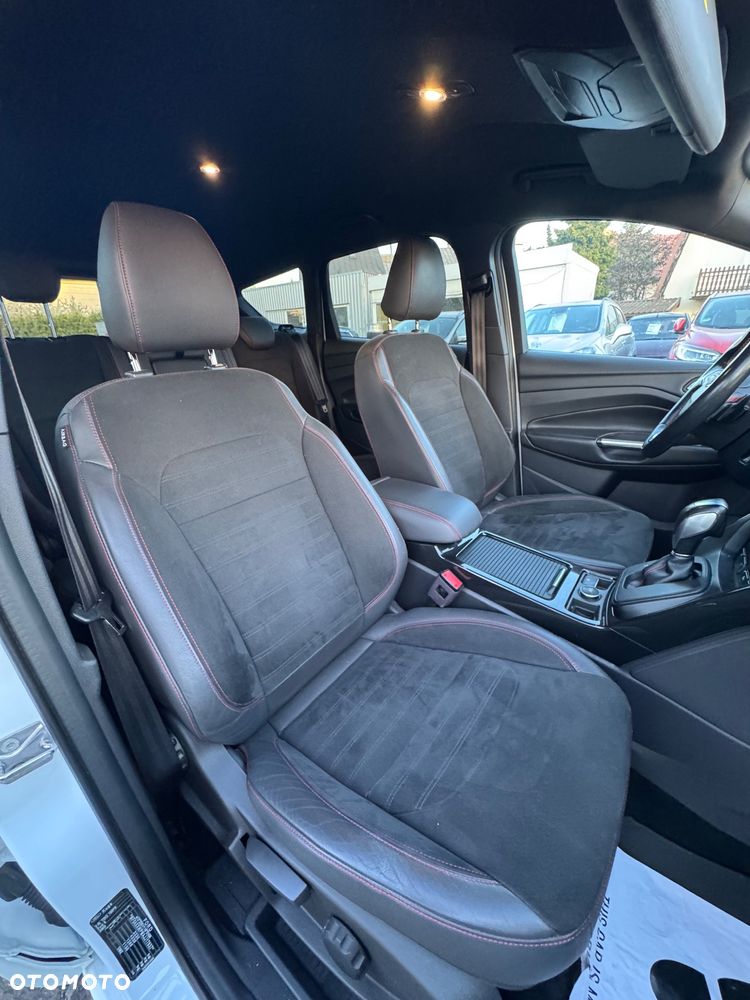 Ford Kuga 2.0 TDCi AWD ST-Line Black - 30