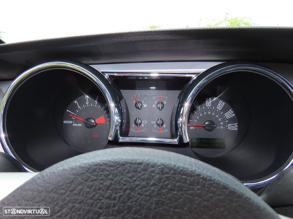 Ford Mustang - 27
