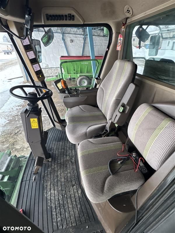 John Deere S690i - 6