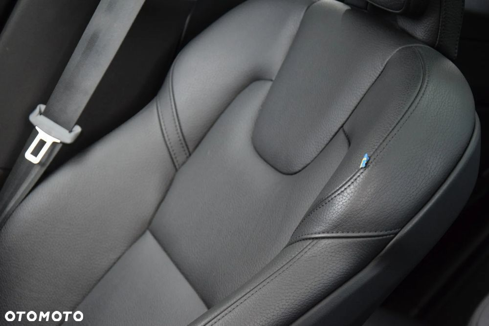 Volvo XC 60 B4 D Geartronic Inscription - 25