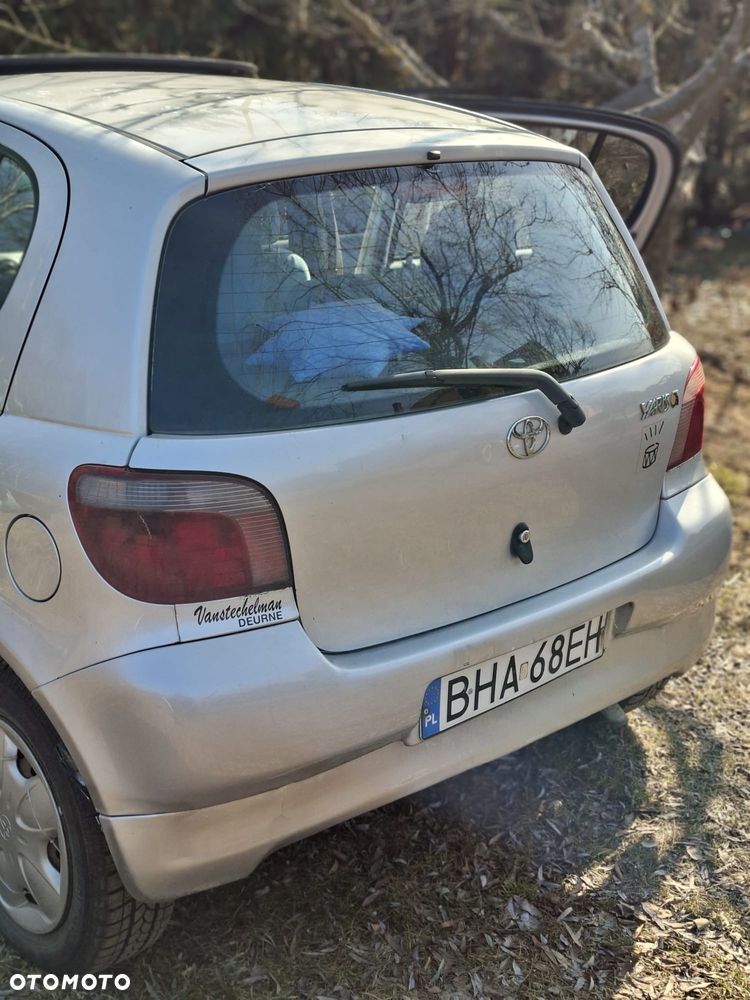 Toyota Yaris - 6