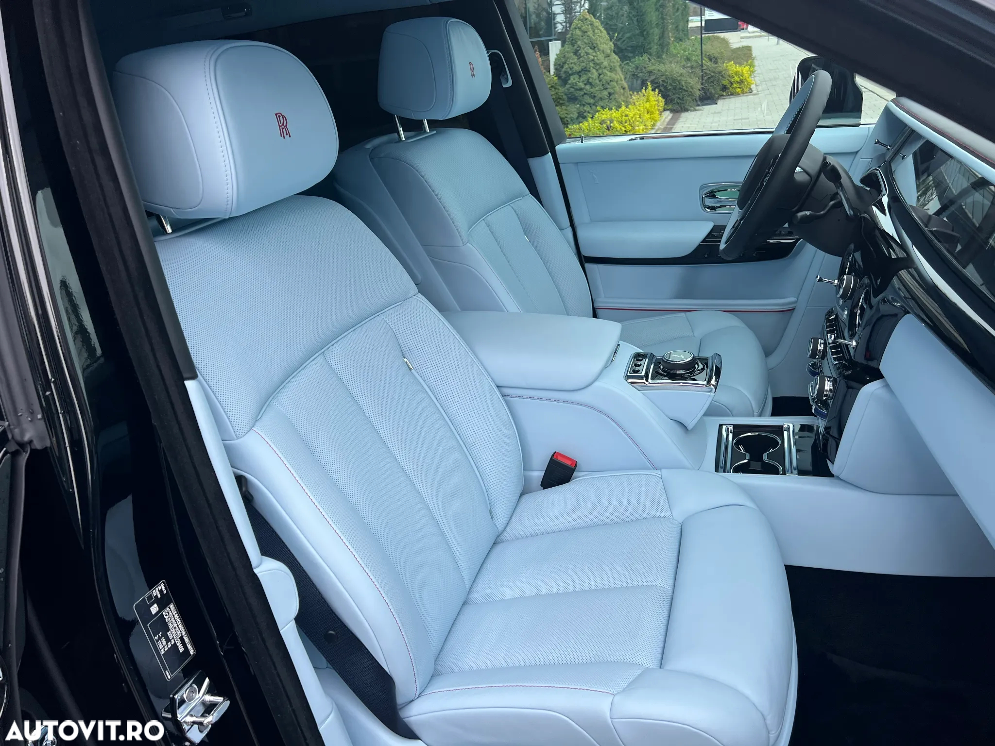 Rolls-Royce Phantom - 13