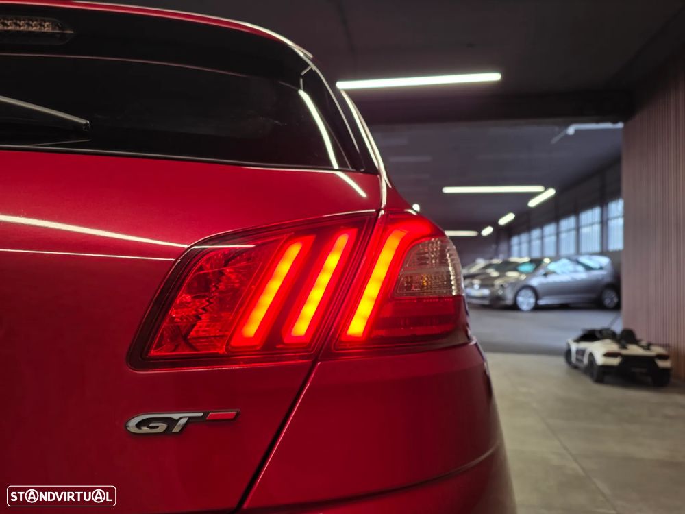 Peugeot 308 BlueHDi FAP 180 EAT8 Stop & Start GT - 30