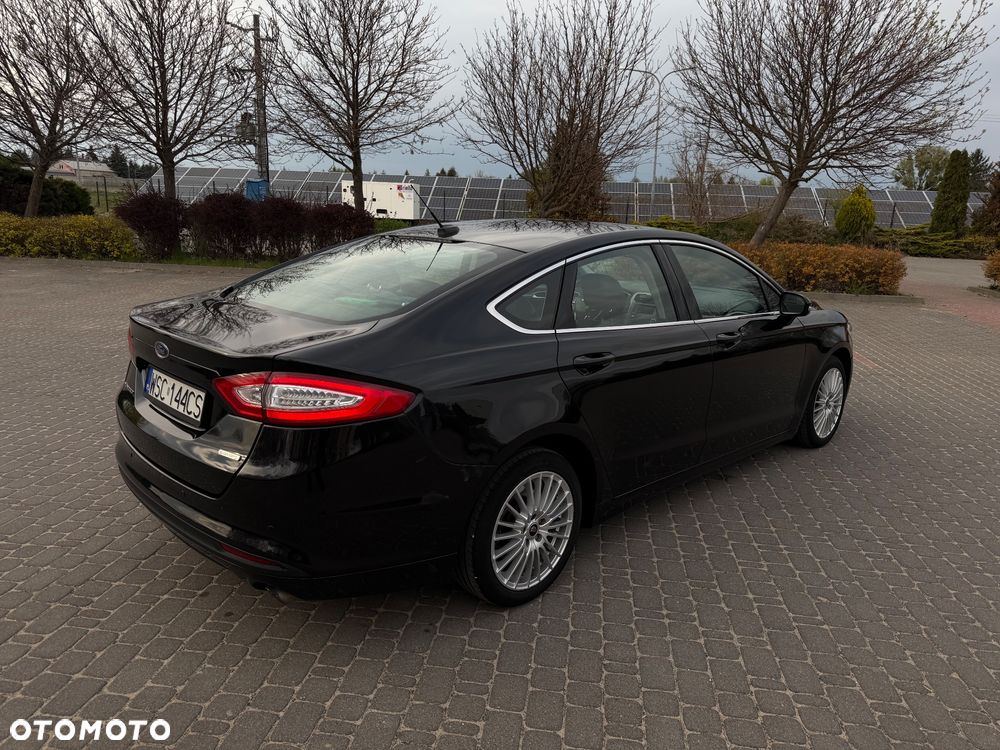 Ford Fusion - 12