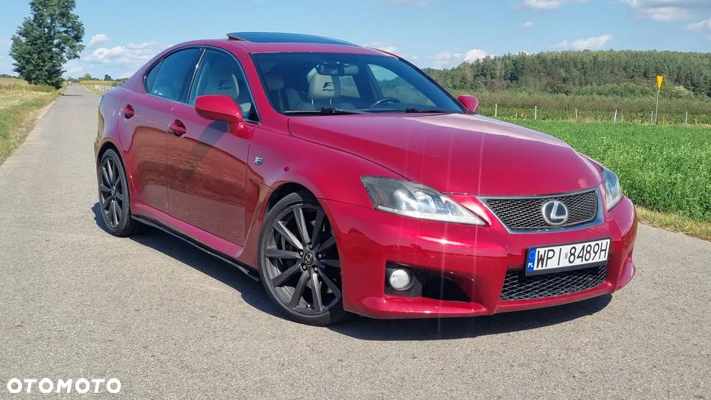 Lexus IS F Sport - 4
