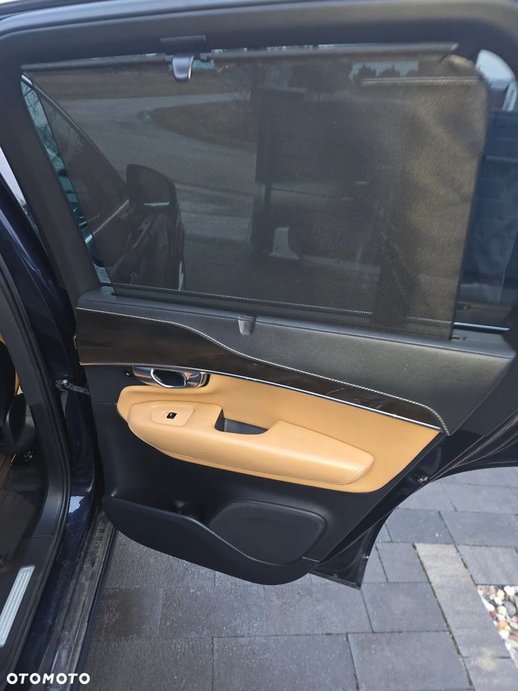 Volvo XC 90 - 36