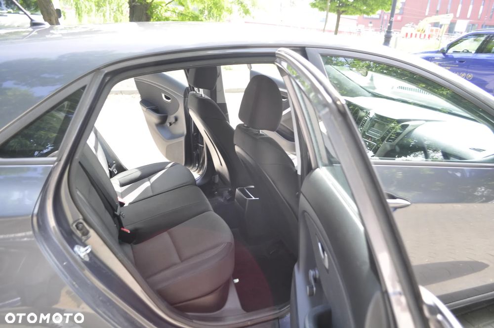 Hyundai i30 1.4 Classic - 11