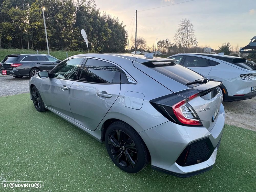 Honda Civic 1.0 i-VTEC Executive Premium - 29