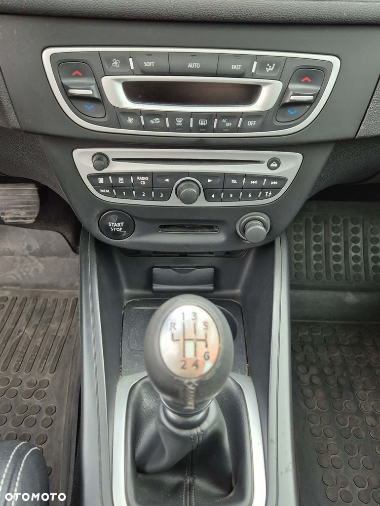 Renault Megane 1.9 dCi FAP Dynamique - 15