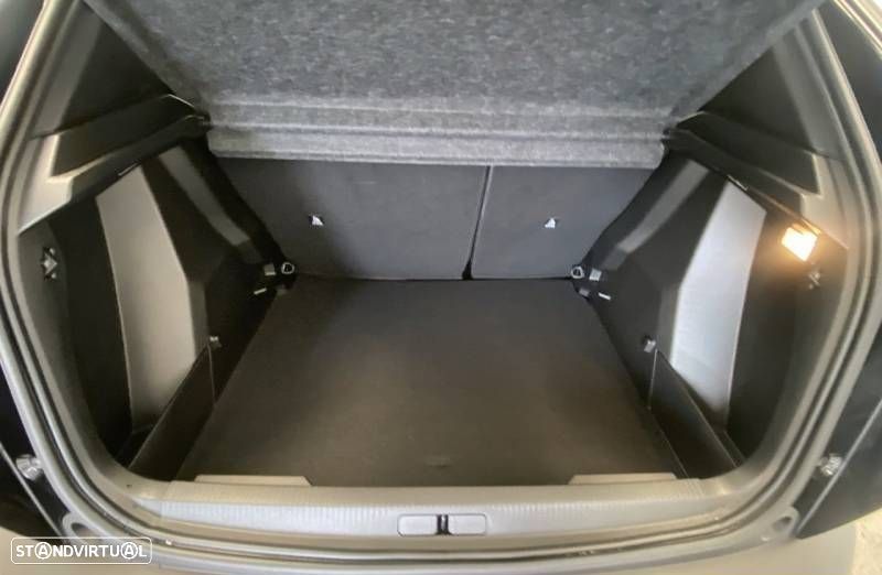 Peugeot 2008 1.2 PureTech Style - 8