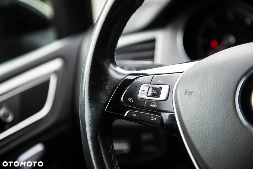 Volkswagen Golf Sportsvan 2.0 TDI (BlueMotion Technology) Comfortline - 38