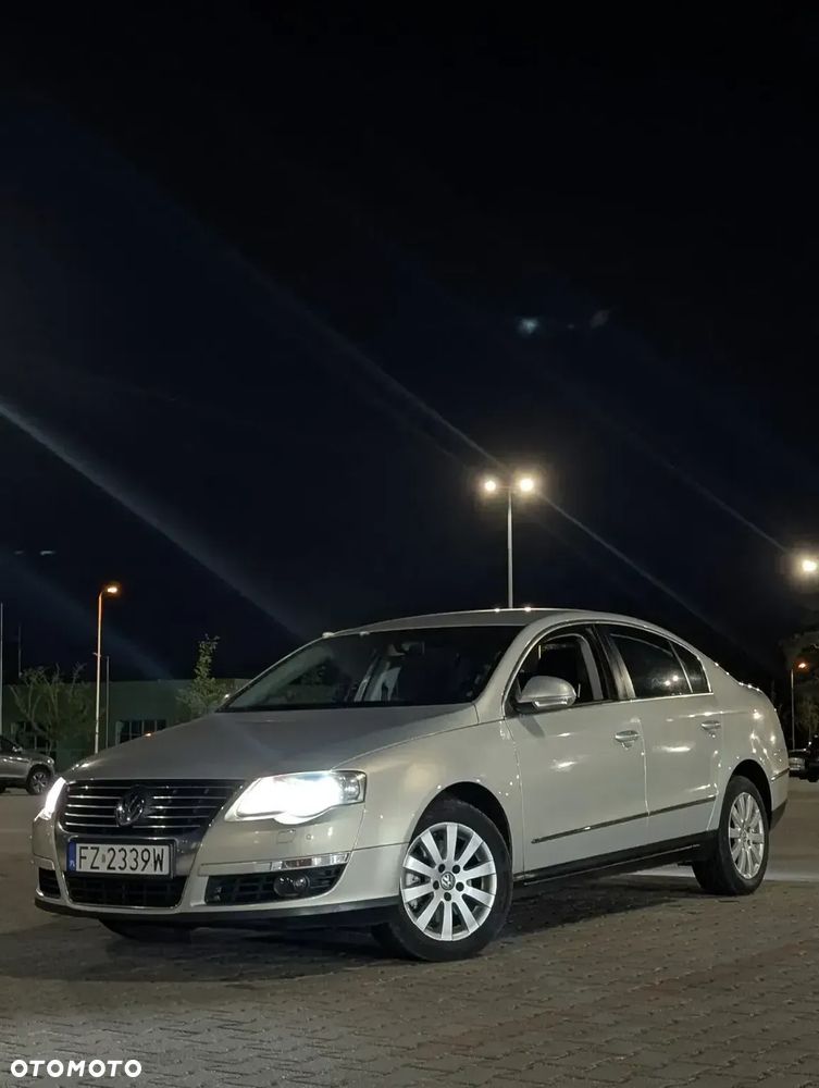 Volkswagen Passat 2.0 TDI DPF Comfortline - 2