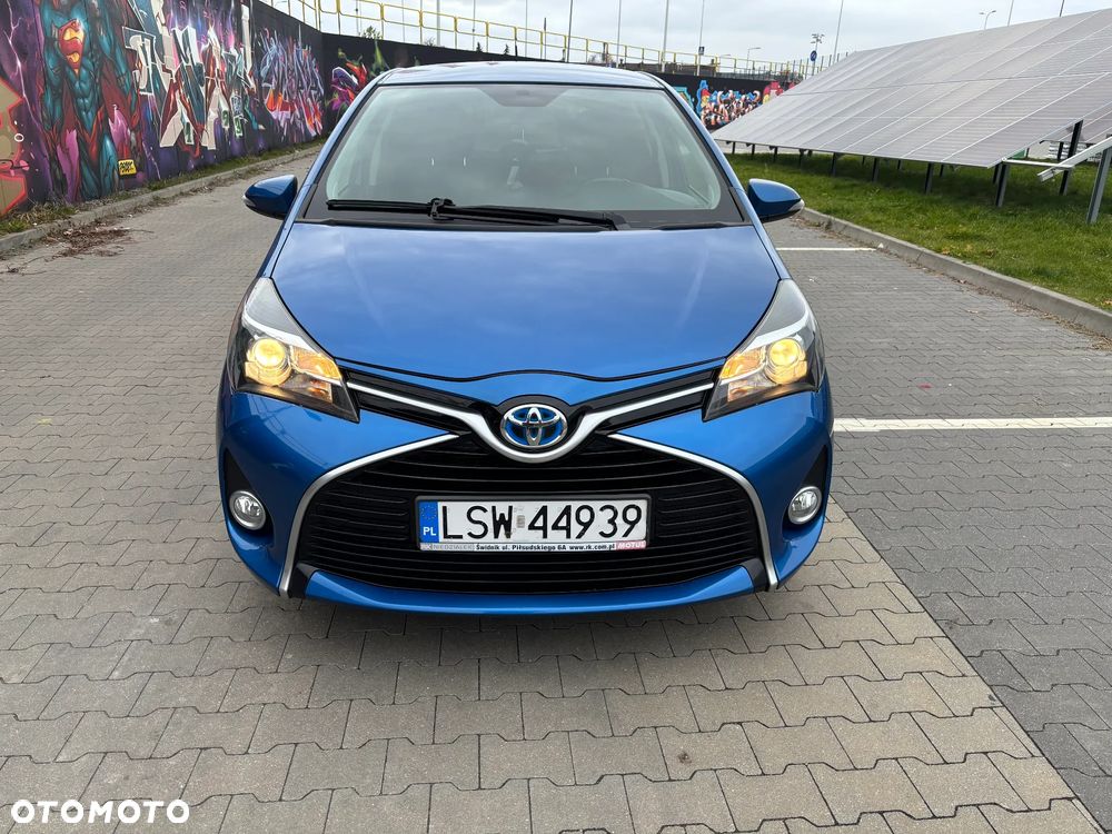 Toyota Yaris Hybrid 100 Active EU6 - 2