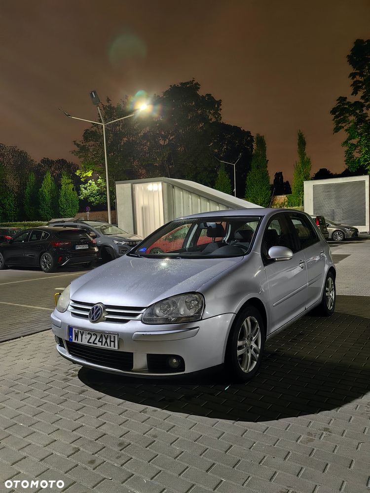 Volkswagen Golf - 11