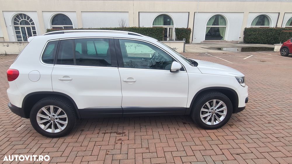 Volkswagen Tiguan 2.0 TDI DPF BlueMotion Technology Exclusive - 15