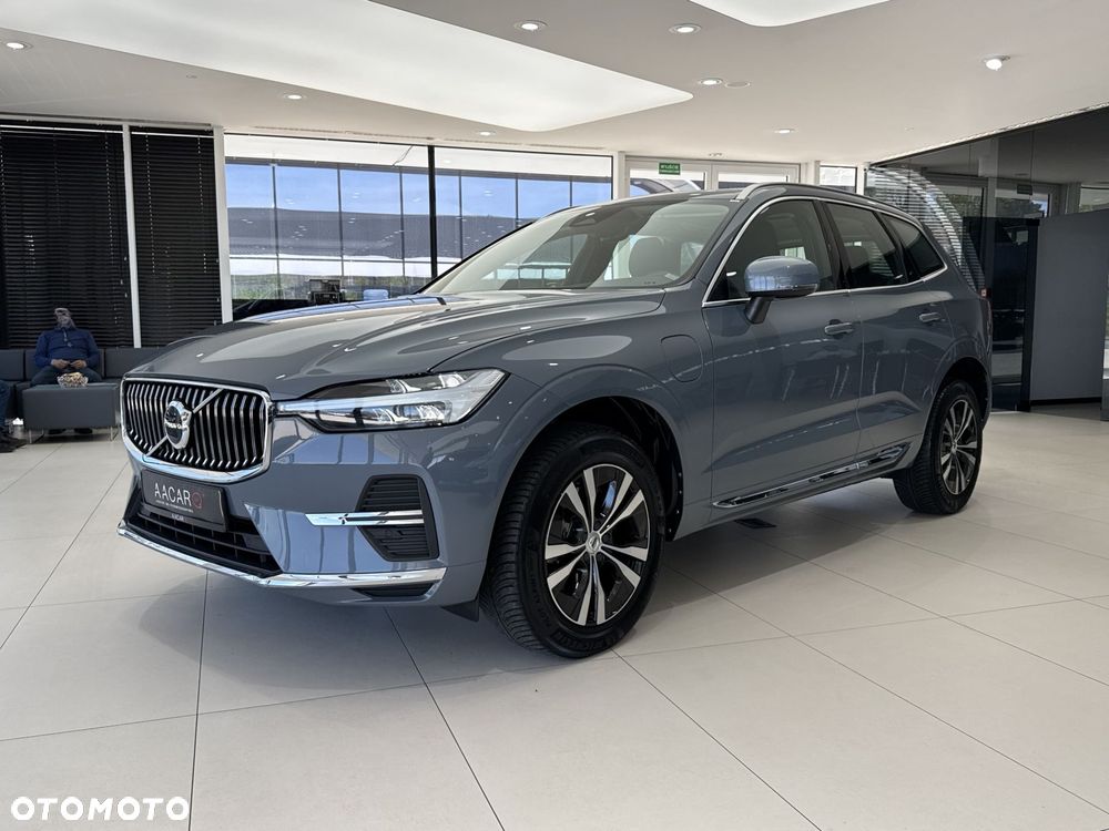 Volvo XC 60 T6 Plug-In Hybrid AWD Inscription - 2