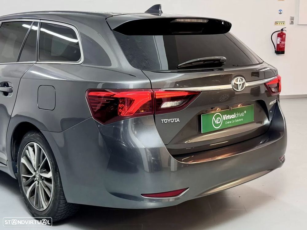 Toyota Avensis Touring Sports 2.0 D-4D Luxury+GPS - 10
