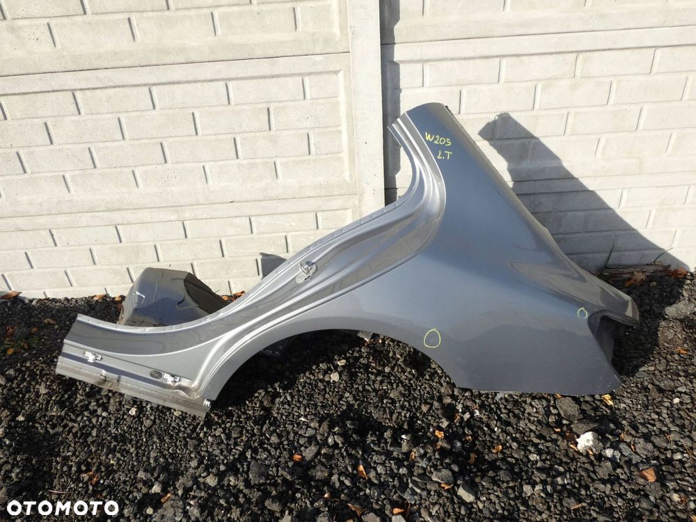 MERCEDES C KLASA W205 SEDAN ĆWIARTKA BŁOTNIK LEWA LEWY TYŁ TYLNY WGNIOTKI