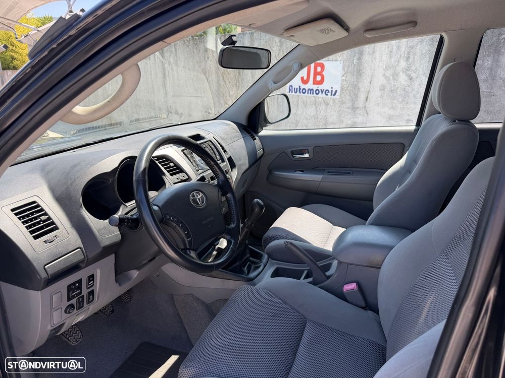 Toyota Hilux 2.5 D-4D 4WD CD Tracker - 8