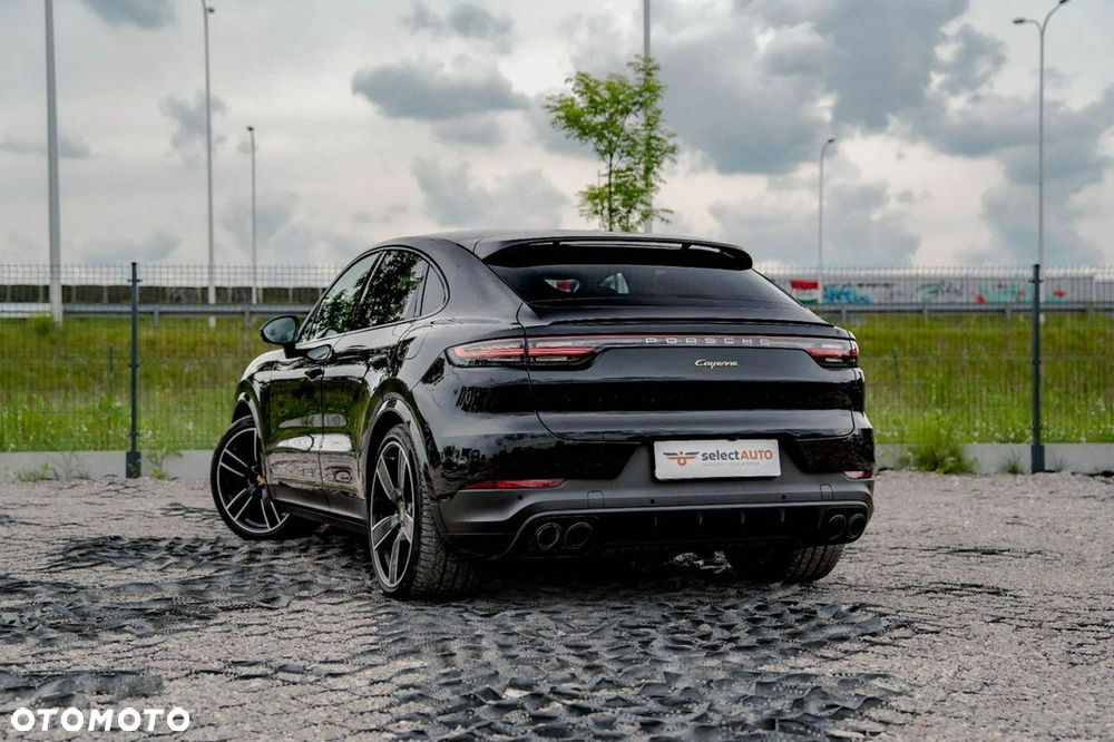 Porsche Cayenne - 4