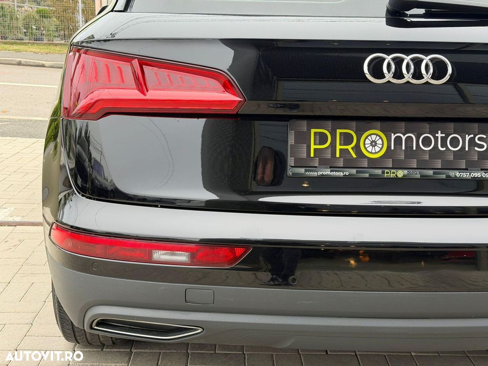 Audi Q5 2.0 40 TDI quattro S tronic Design - 12