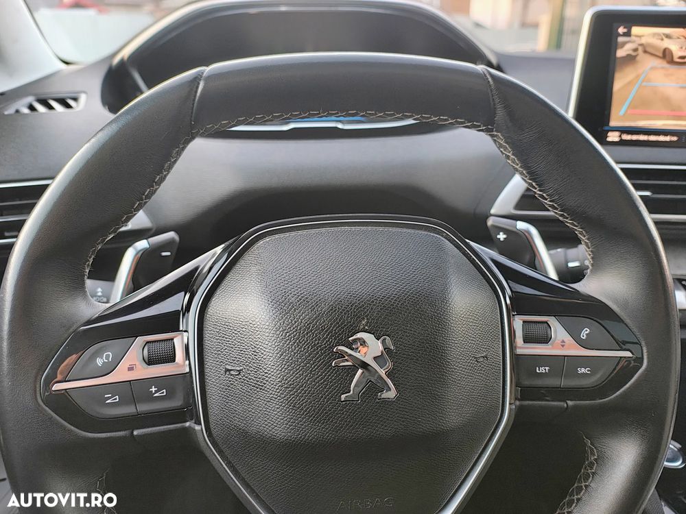 Peugeot 3008 PureTech 130 Stop & Start GPF EAT8 Allure - 31