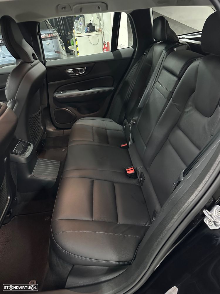 Volvo V60 2.0 T8 AWD TE Inscription Expression - 11