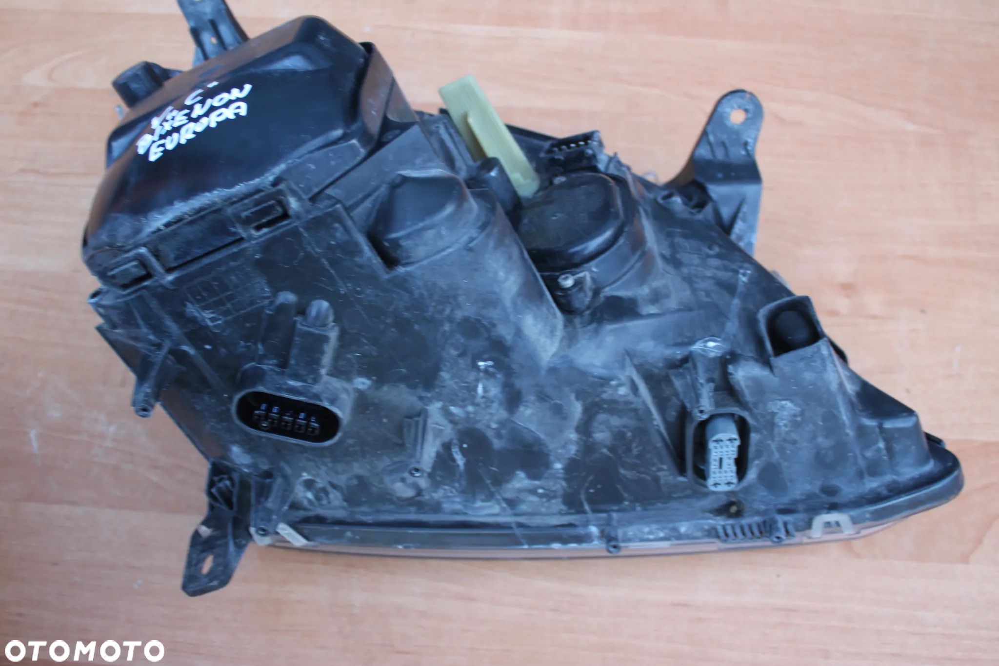 LAMPA LEWY PRZÓD PRZEDNIA LEWA BIXENON SKRĘTNY OPEL VECTRA C CIEMNA EUROPA 15987100 - 9