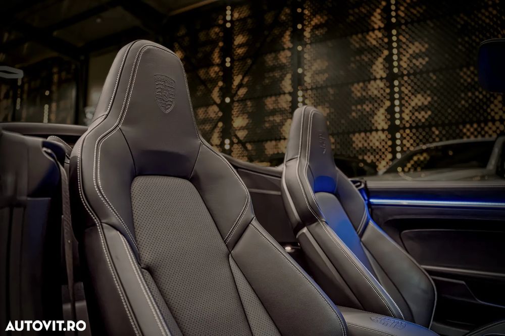 Porsche 911 Carrera PDK - 16