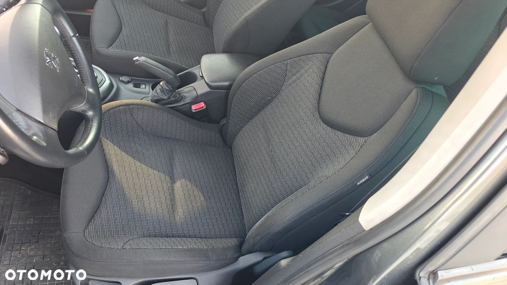 Peugeot 308 - 14