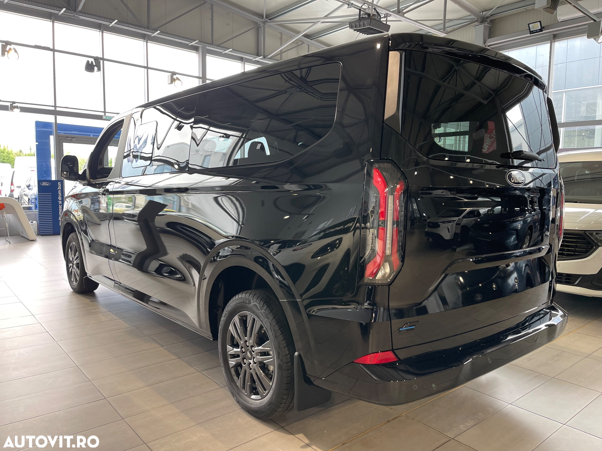 Ford Tourneo Custom Bus 340L 160kW L2H1 RWD BEV Titanium - 5