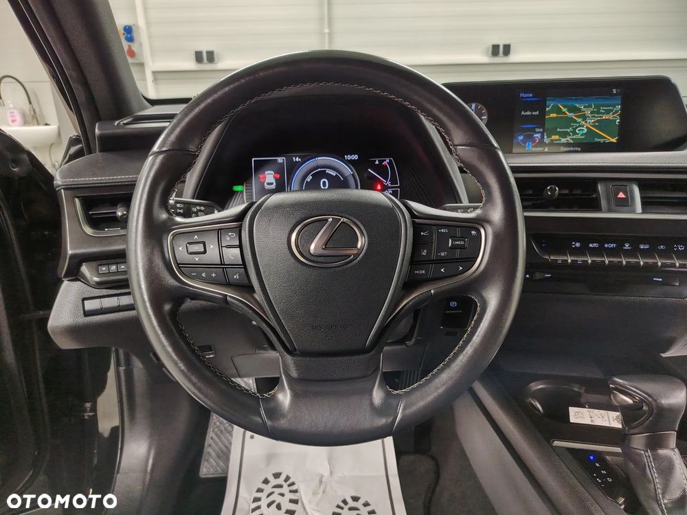 Lexus UX 250h Elegance 2WD - 31