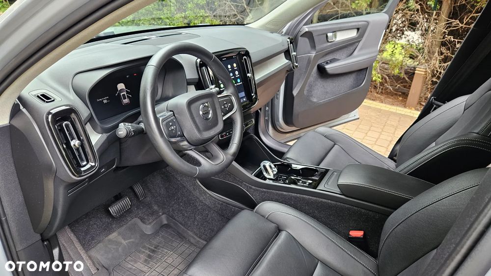 Volvo XC 40 - 22