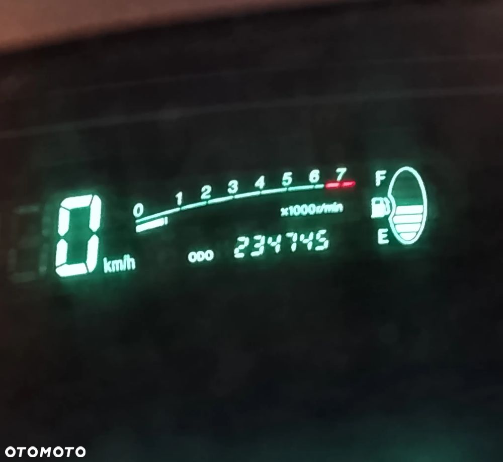 Toyota Yaris - 5