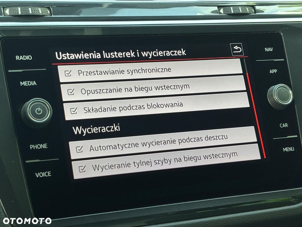 Volkswagen Tiguan 2.0 TDI SCR Urban Sport DSG - 28