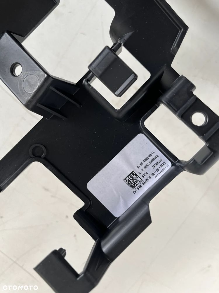 Land Rover Defender Uchwyt / Mocowanie zderzaka tylnego L663-83-RR BUMPER  2025R - 3