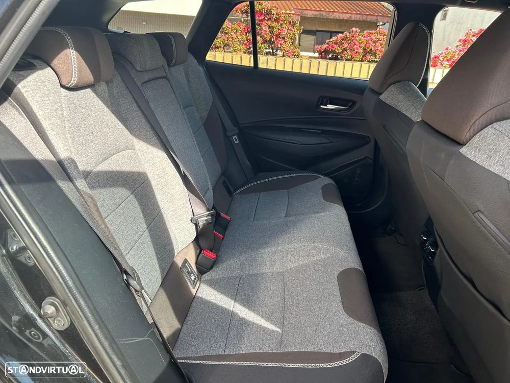 Toyota Corolla Touring Sports 1.8 Hybrid Trek - 28