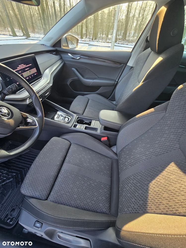 Skoda Octavia 2.0 TDI DSG Style - 10