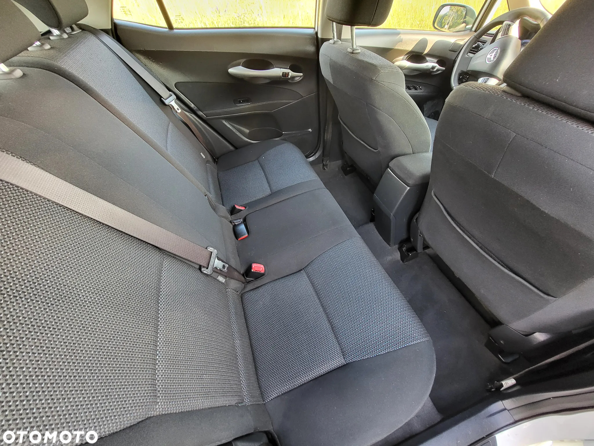 Toyota Auris 1.8 HSD Prestige NAVI - 37