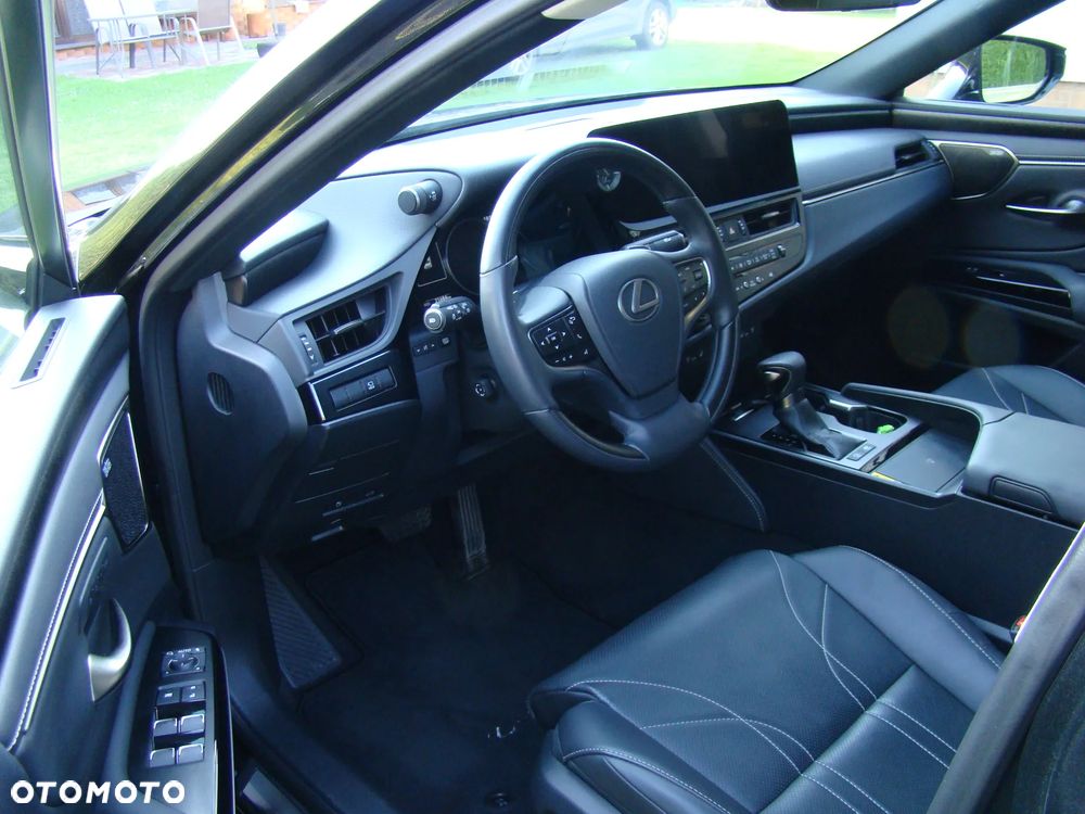 Lexus ES 300h Prestige - 6