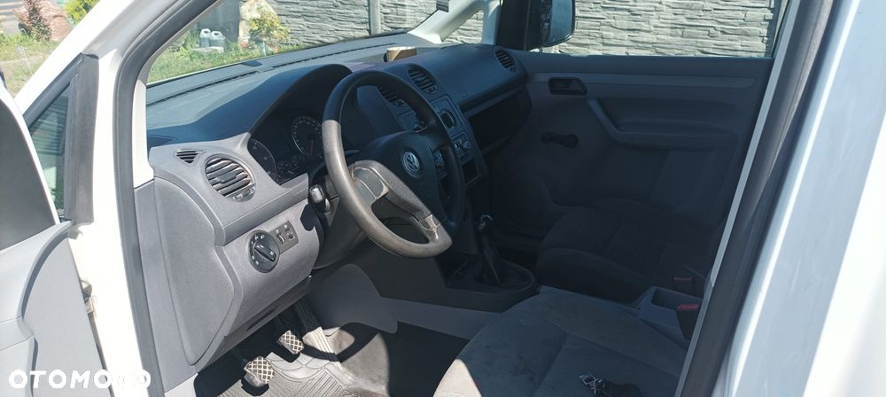 Volkswagen Caddy - 9