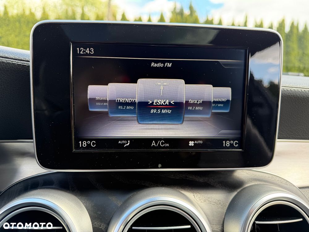 Mercedes-Benz Klasa C 200 4-Matic 9G-Tronic - 35