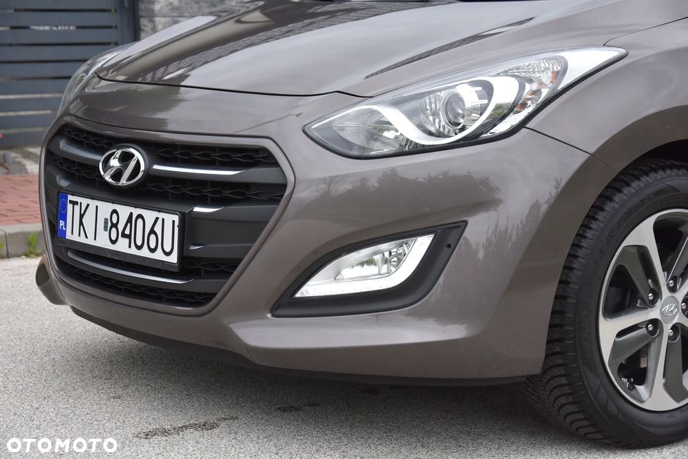 Hyundai i30 blue 1.6 GDI YES Gold - 15