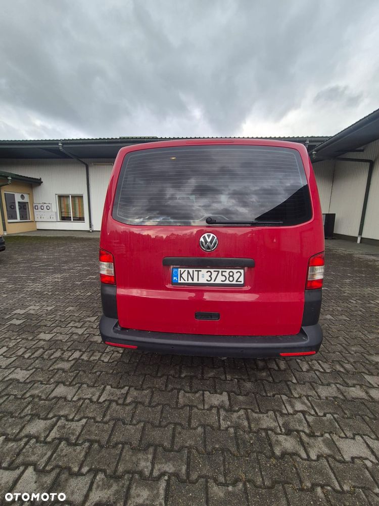 Volkswagen Caravelle - 18