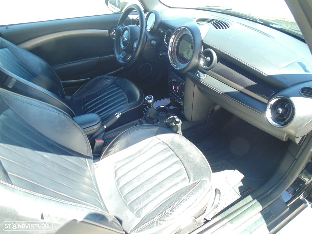 MINI Clubman Cooper D - 17