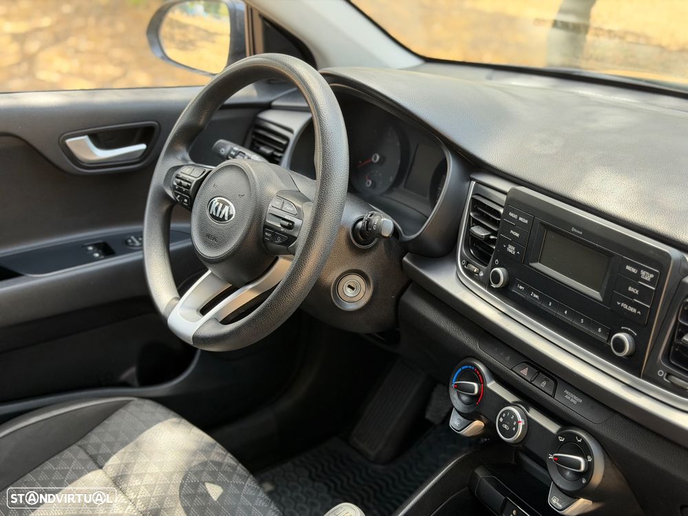 Kia Rio 1.4 CRDi 77 Dream-Team Edition - 11