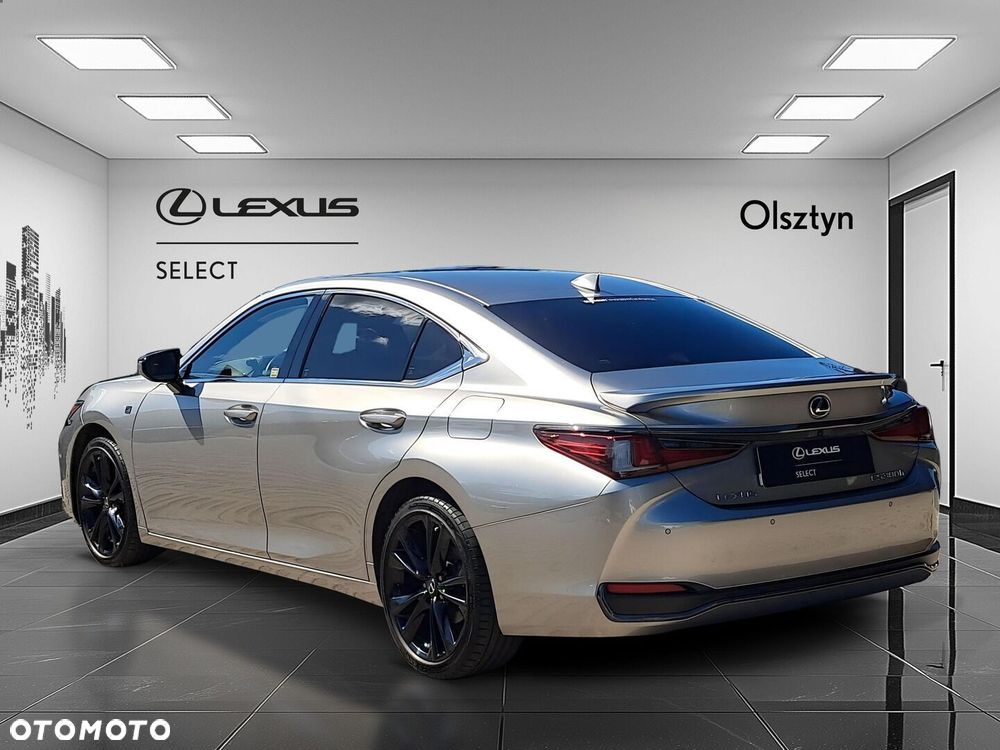 Lexus ES - 6