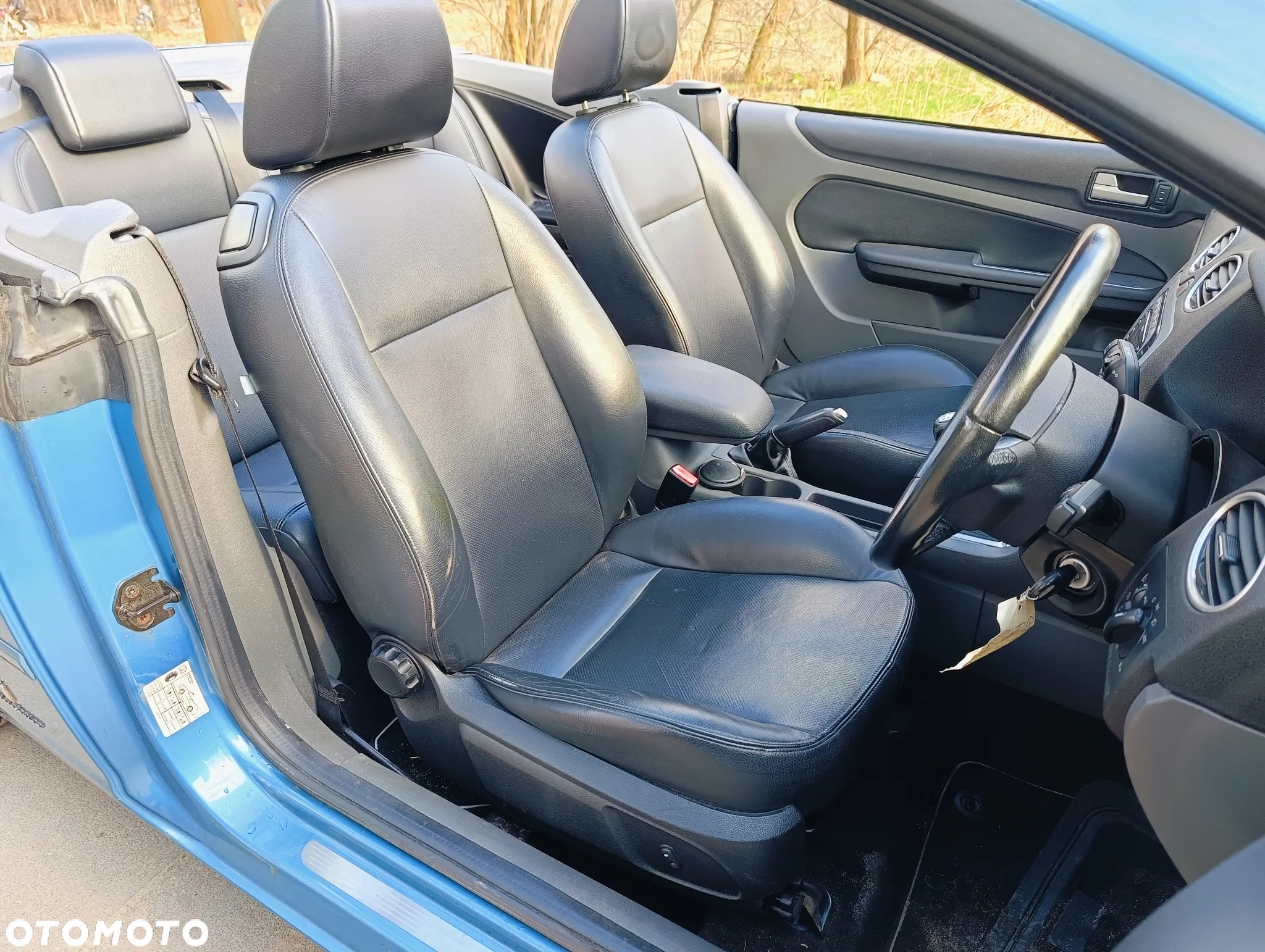 Ford Focus Coupe-Cabriolet 2.0 TDCi DPF Titanium - 6