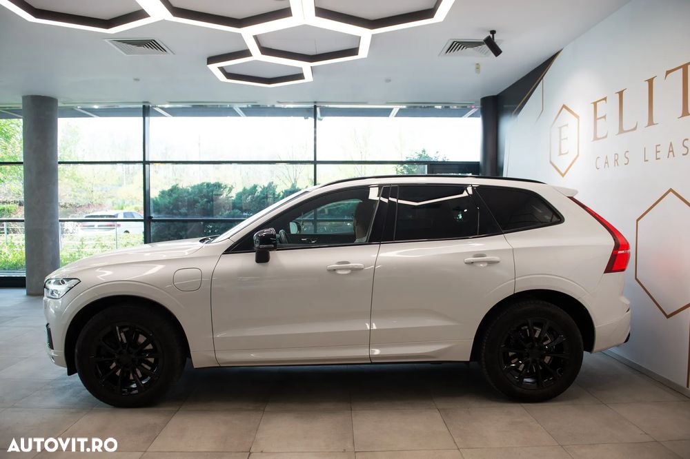 Volvo XC 60 Recharge T8 Twin Engine eAWD R-Design - 4