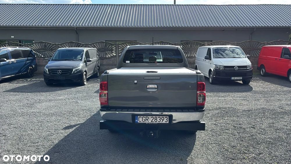 Toyota Hilux 4x4 Double Cab Life - 5